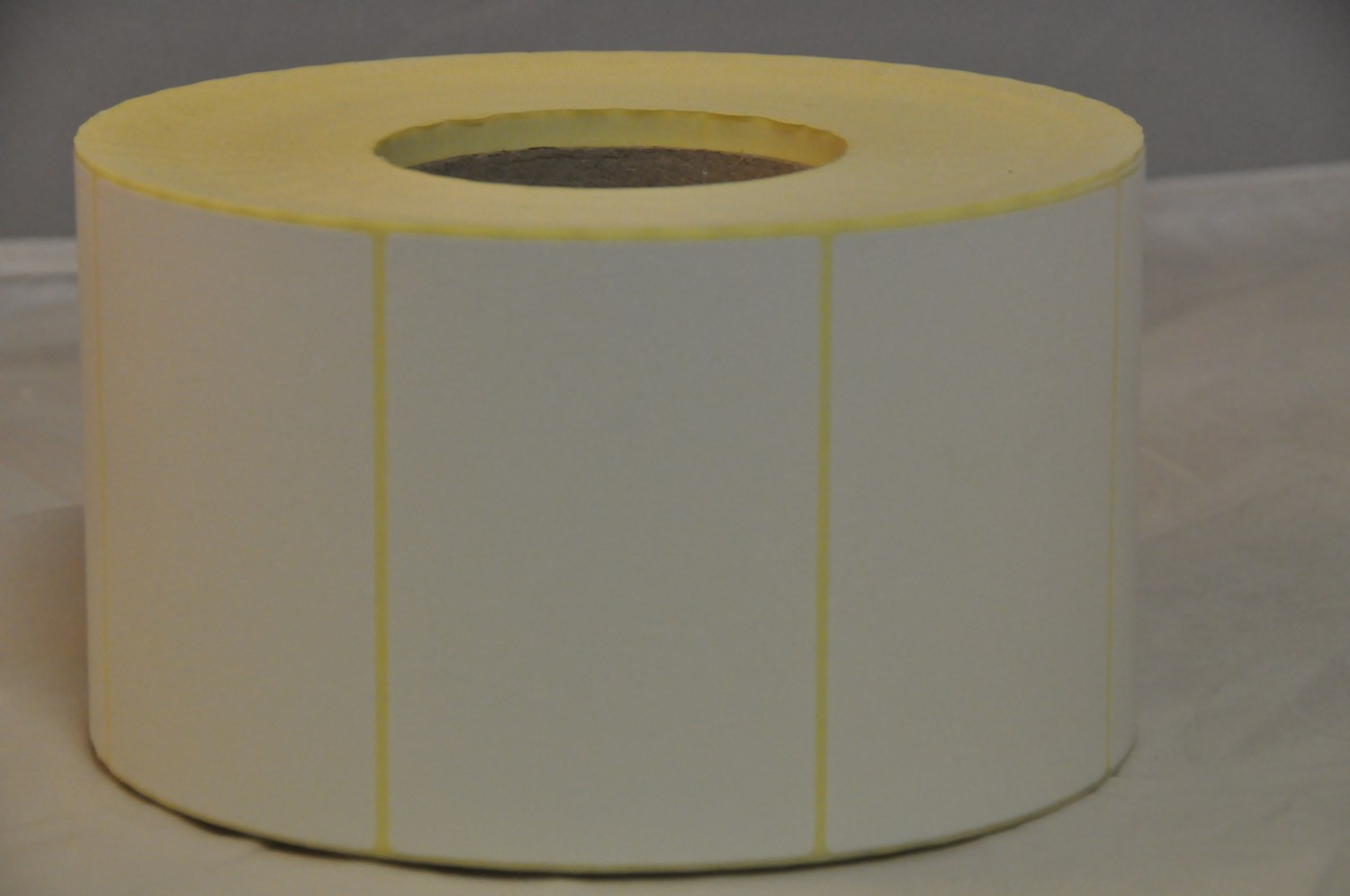 Etiquettes autocollantes 65x65mm papier velin blanc